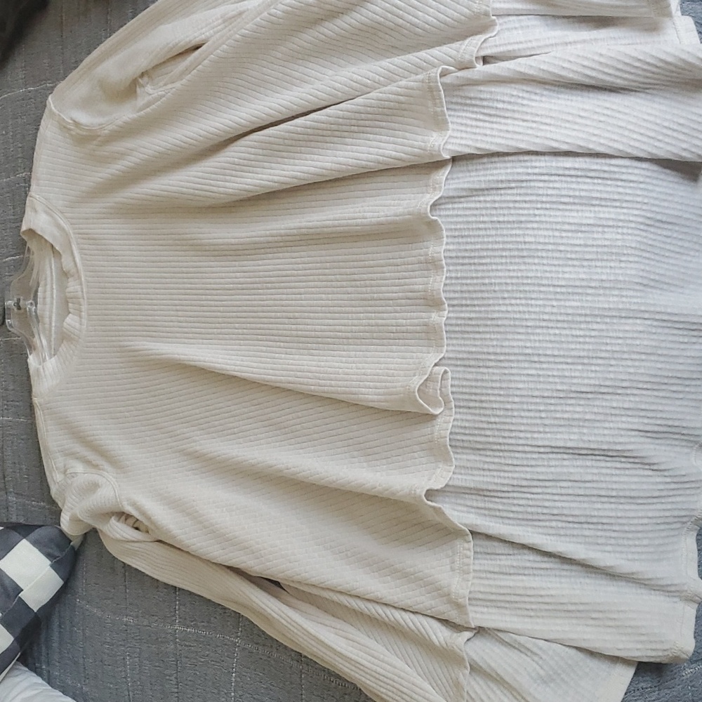 Lululemon dare to drape long sleeve top
